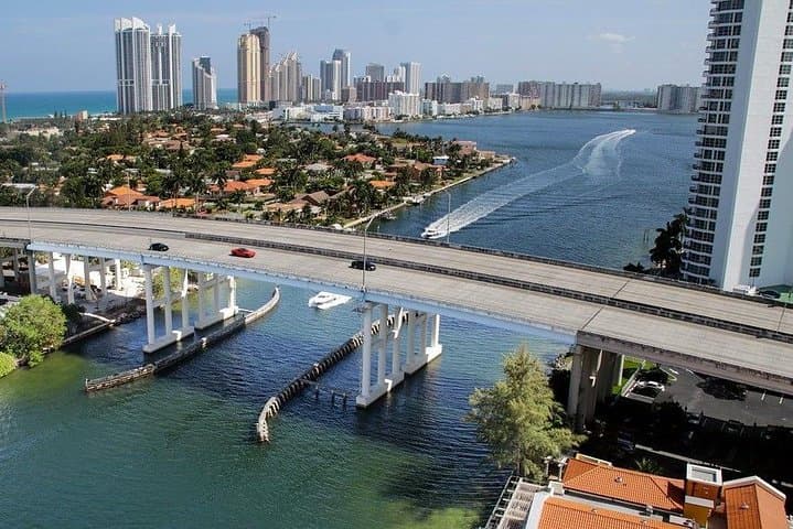 Miami From MIA: Private 4-Hour City Highlights Tour photo 3