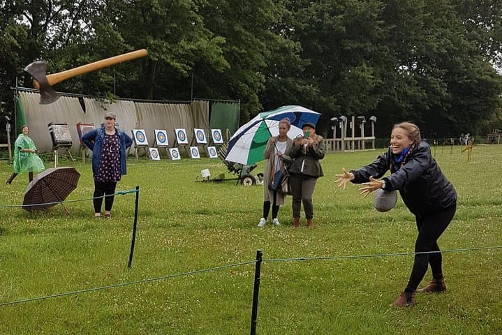 Brighton Axe Throwing: One-Hour Tomahawk Session and Range Competition