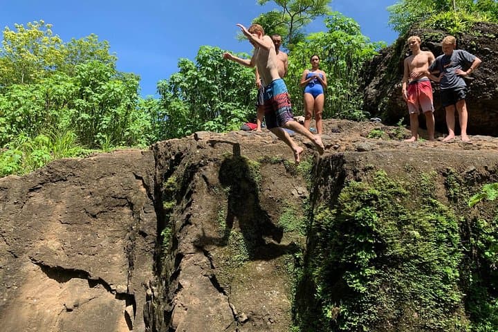 Tamanique Waterfalls Hike and Cadejo Craft Beer Escape (El Tunco) photo 2