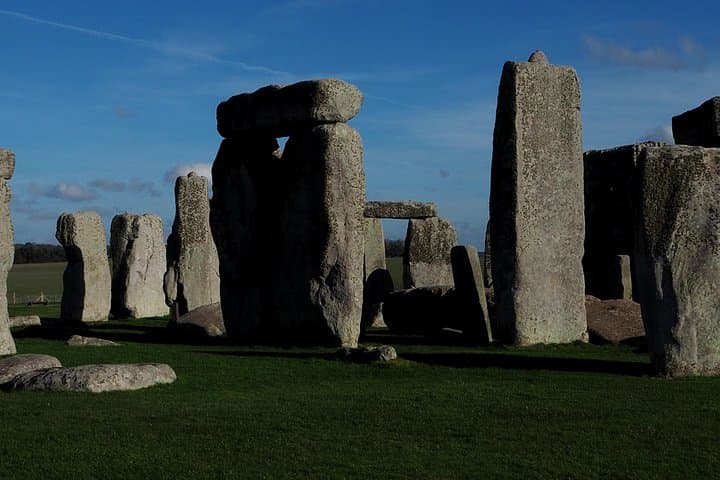 Stonehenge & Windsor Castle Day Tour from London: Historic Monuments in One Day photo 4