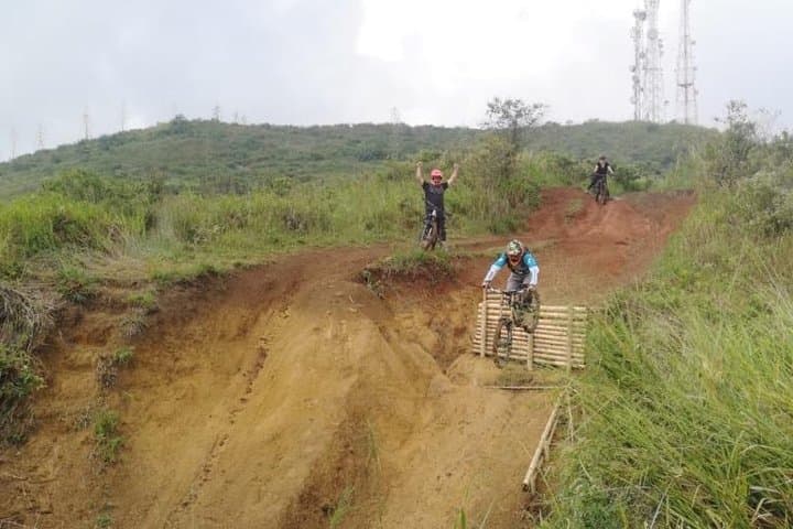 Cali Bikepark Ride: Downhill Trails & Jumps Above Cali, Colombia