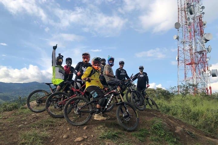 Cali Bikepark Ride: Downhill Trails & Jumps Above Cali, Colombia photo 3