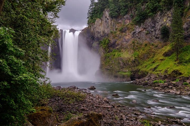 Snoqualmie Falls and Woodinville Wine Tasting Small-Group Tour from Seattle photo 4