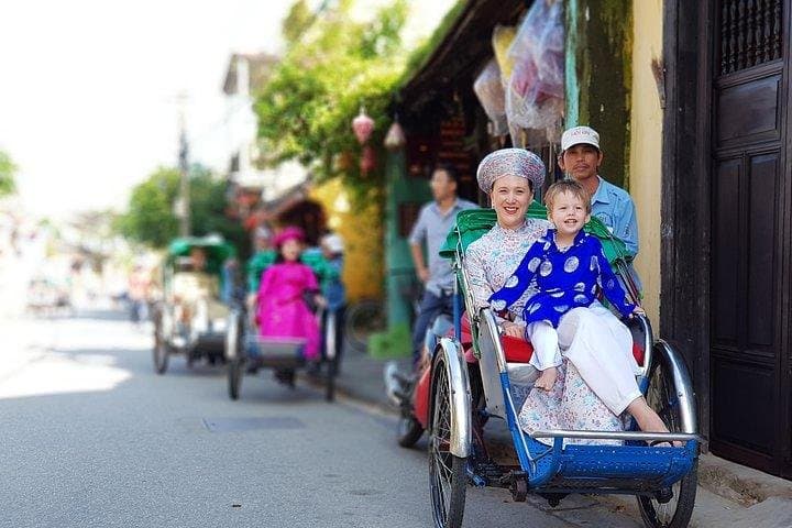 Half-Day Hoi An Cyclo & Ao Dai Experience with Lantern Workshop photo 2