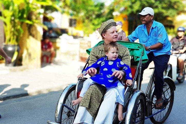 Half-Day Hoi An Cyclo & Ao Dai Experience with Lantern Workshop photo 5