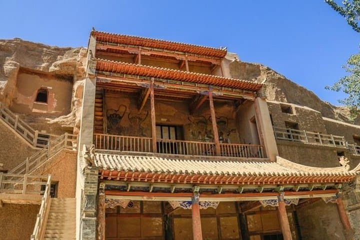 Private Day Tour: Dunhuang Mogao Grottoes, Mingsha Mountain & Crescent Moon Pool photo 2