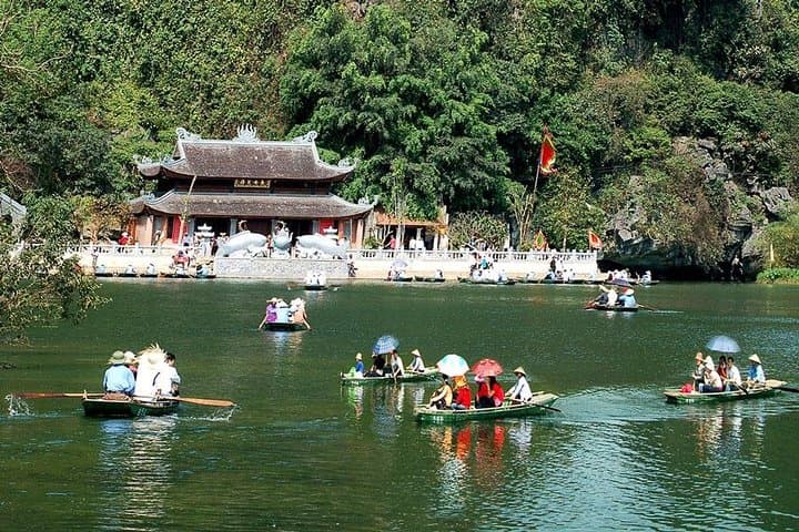 Bai Dinh, Trang An & Mua Cave: Full-Day Boat, Pagoda and Summit Hike from Hanoi photo 3