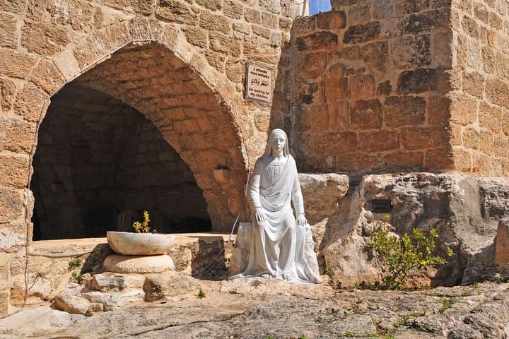 Coastal Phoenician Treasures: Sidon, Tyre & Maghdouche Day Tour from Beirut photo 6