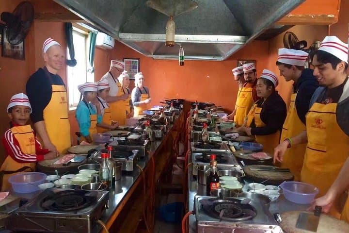 Li River Luxury Cruise and Yangshuo Cooking Class: Full-Day Guilin to Yangshuo Experience photo 2