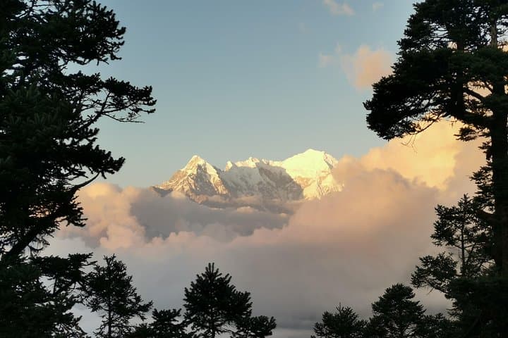 Manaslu Circuit Trek: 12-Day High-Pass Himalayan Trek with Larkya La photo 3