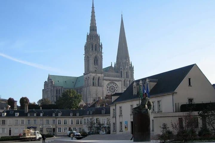 Chartres and Versailles Private Full‑Day Tour from Paris — Cathedral, Palace & Gardens photo 2