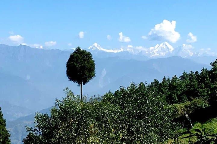 Full-Day Hiking from Kathmandu to Kakani: Hillwalk, Pine Forests & Mountain Views