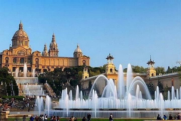 Montjuïc Bike Tour: Magic Fountain, Olympic Ring & Joan Miró Views photo 2