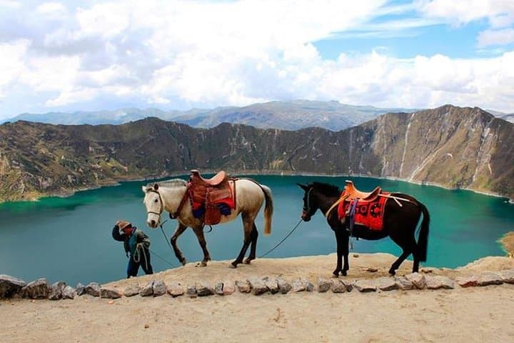 Quilotoa Lagoon: Day Hike to the Crater Lake from Quito