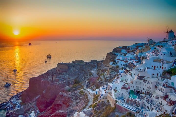 Caldera Swim & BBQ: Santorini Shared Cruise to Volcano, White and Red Beaches photo 6