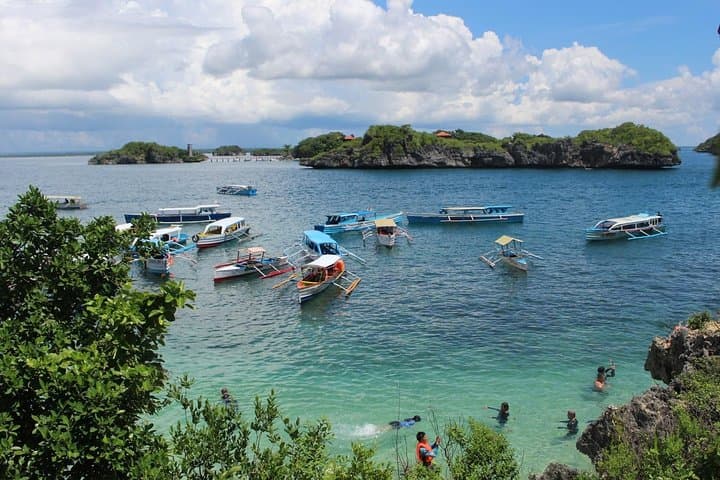 Hundred Islands Day Tour: Private Boat Trip from Alaminos to the Best Islets photo 5