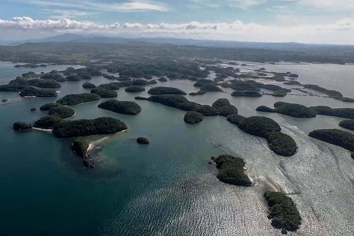 Hundred Islands Day Tour: Private Boat Trip from Alaminos to the Best Islets