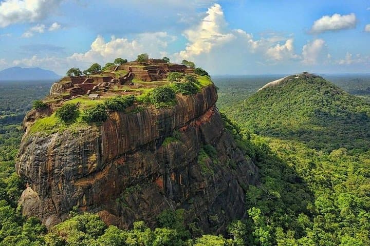 Sri Lanka Highlights in 6 Days: Sigiriya, Tea Country & Yala Safari photo 2
