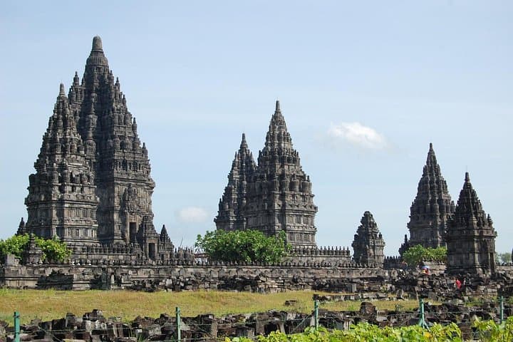 Kedung Kayang Waterfall and Borobudur: Private Day Tour from Yogyakarta photo 3