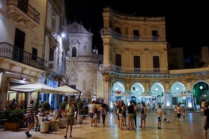 E‑Bike Loop Through Puglia’s Itria Valley: Alberobello, Locorotondo & Winery Tastings photo 4
