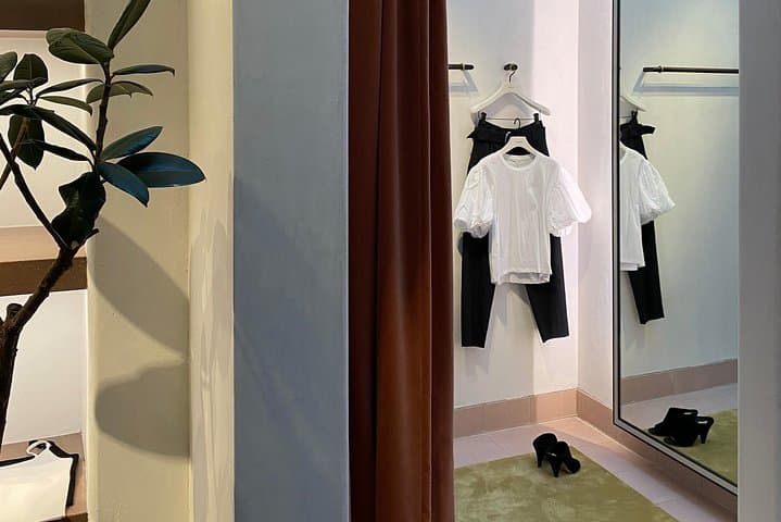 Manhattan Curated Shopping with a Personal Stylist photo 3
