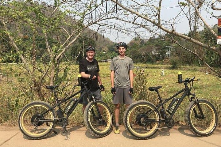 Full-day E-bike Adventure from Chiang Mai: Ping River, Temples & Nam Phrae photo 2