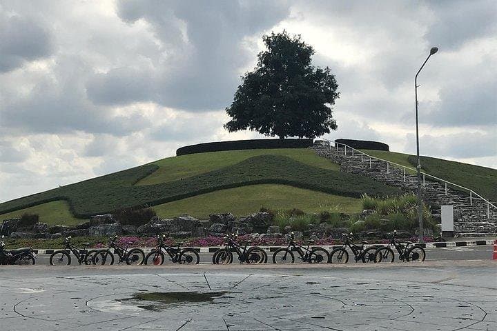 Half-Day Hilly E-Bike Tour Nam Phrae — Wat Umong & Outer Chiang Mai photo 3