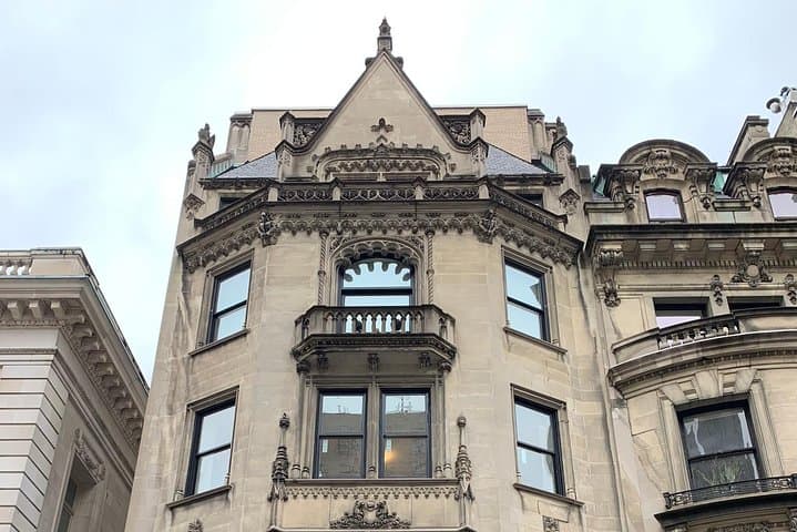 Gilded Age Mansions Walking Tour Along NYC's 5th Avenue photo 4
