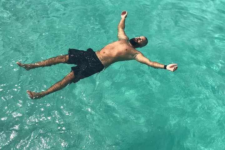 Culebra Power Boat Snorkeling & Flamenco Beach Tour — All-Inclusive Day Trip photo 3