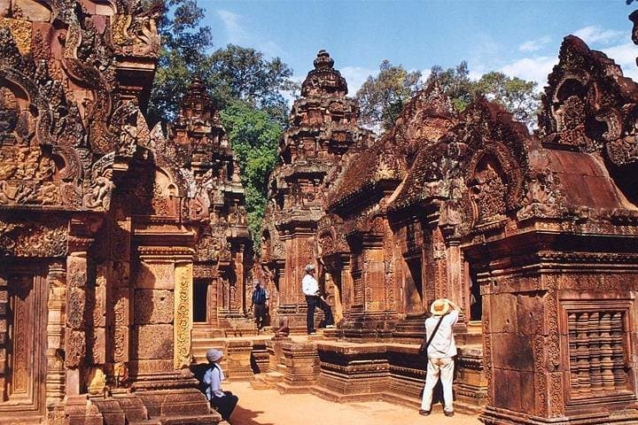 Full-Day Banteay Srei & Outer Angkor Temples Tour from Siem Reap photo 4