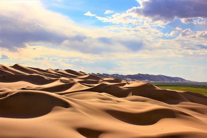 8-Day Gobi Desert Adventure: Khongoryn Els, Yolyn Am & Flaming Cliffs photo 1