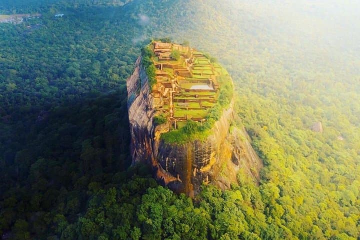 Sigiriya Rock Fortress & Dambulla Cave Temples: Private Day Trip from Colombo