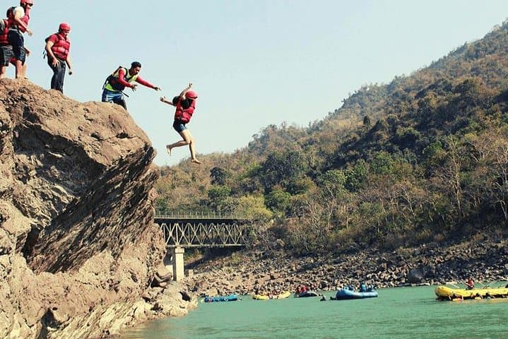 24 km White-Water Rafting on the Ganga — Rishikesh Full-Day Expedition photo 5