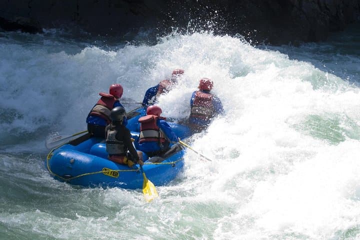 24 km White-Water Rafting on the Ganga — Rishikesh Full-Day Expedition photo 6