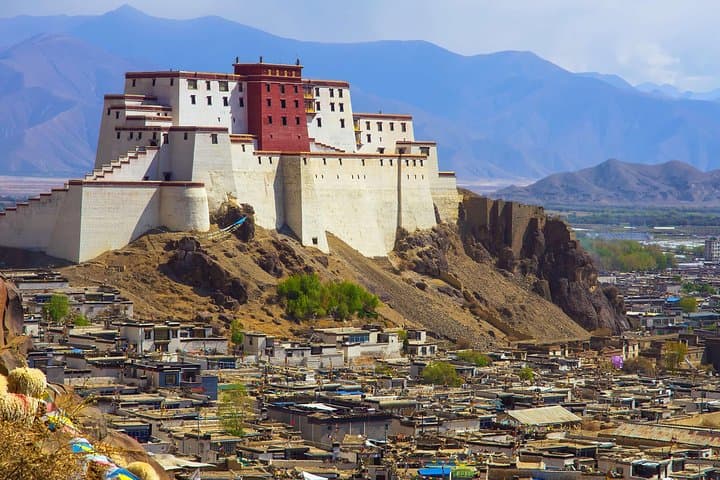 Tibet Overland Tour from Kathmandu to Everest Base Camp — 7 Nights, 8 Days photo 3