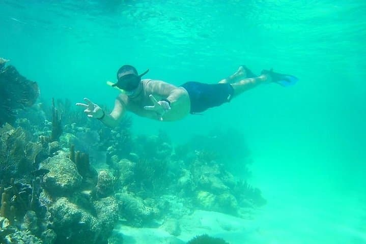 Mahahual Reef Day: Snorkel, Open Bar & Lunch at Los Arrecifes