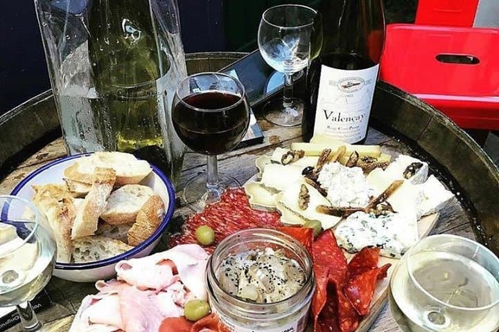 Montmartre La Bohème: 2CV Ride, Walking Tour & Wine Tasting in Paris photo 6