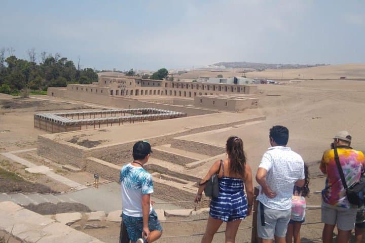 Pachacamac Sanctuary Tour: Guided Archaeological Visit from Lima with Headphones