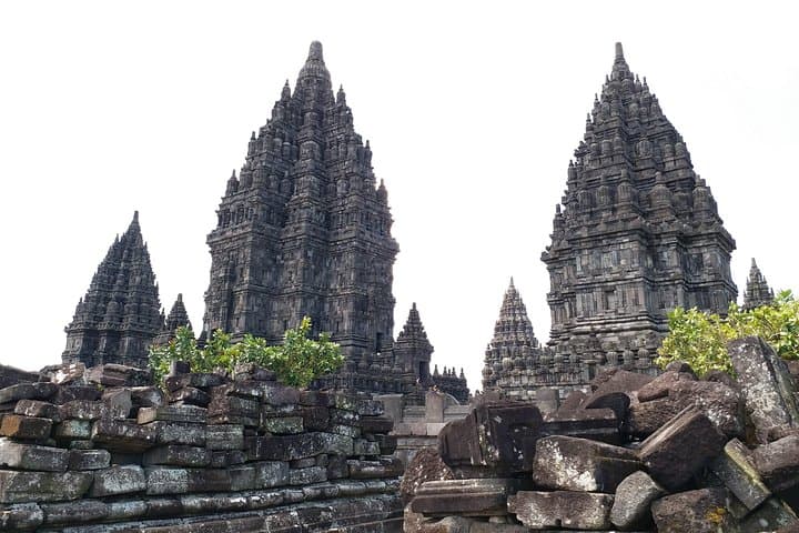 One-Day Borobudur and Prambanan Tour from Yogyakarta: Temples, History & Practical Tips photo 2