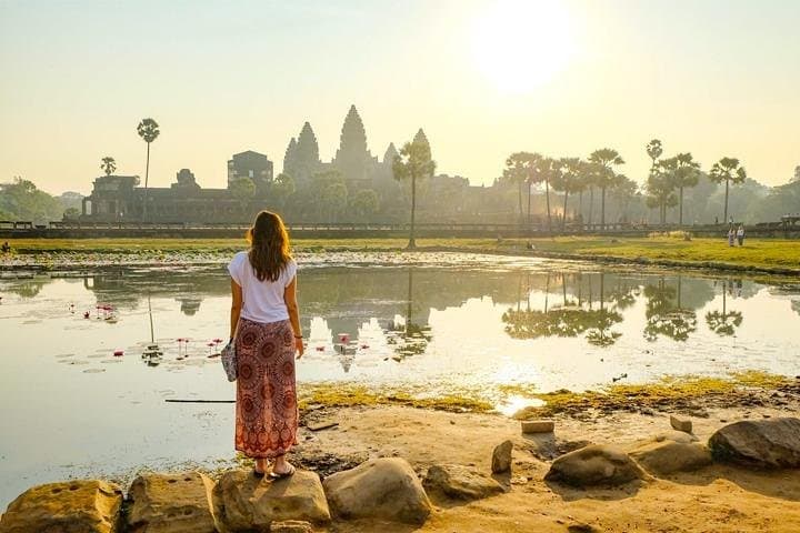 2-Day Angkor Temples Sunrise Small-Group Tour from Siem Reap