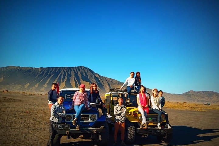 Ijen Blue Flame, Tumpak Sewu & Mount Bromo: 4-Day Java Volcano Adventure