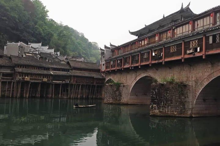 5-Day Private Tour: Fenghuang, Fanjingshan & Zhangjiajie Highlights photo 2