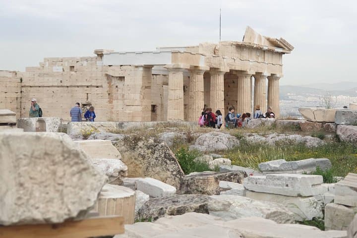 Skip-the-Lines Athens from Piraeus: Half-Day Acropolis & Plaka Shore Excursion