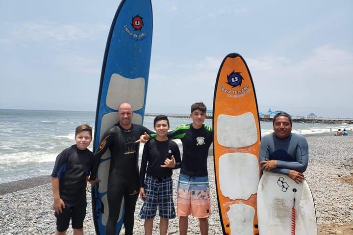 Surf and Ceviche in Lima Bay: Morning Surf Lesson and Traditional Seafood Lunch photo 4