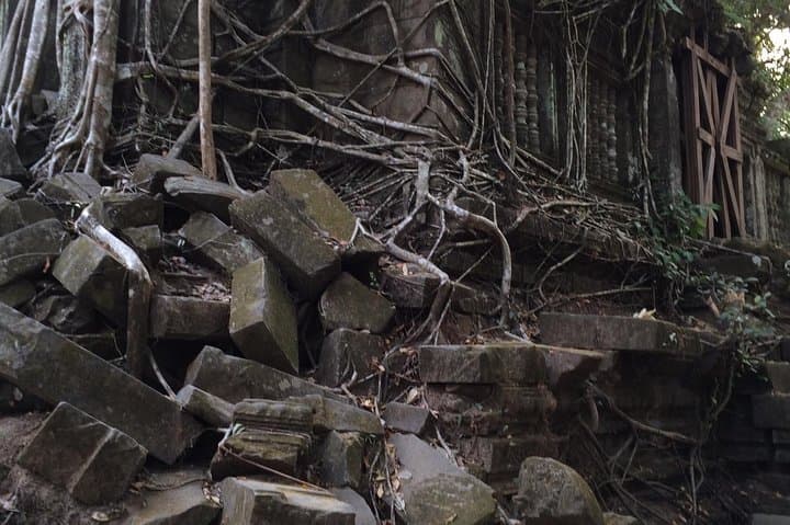 Beng Mealea and Kompong Kleang: Temple Ruins and Tonle Sap Boat Tour from Siem Reap photo 6