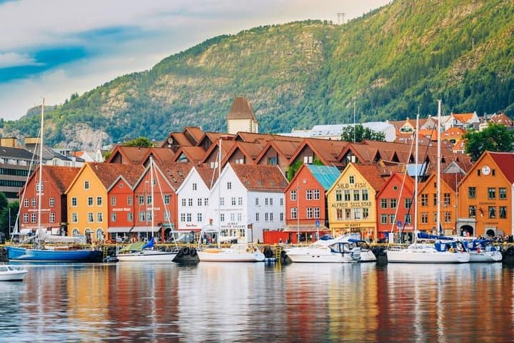 Explore Bergen's Top Attractions: Private Guided City Sightseeing Tour photo 2
