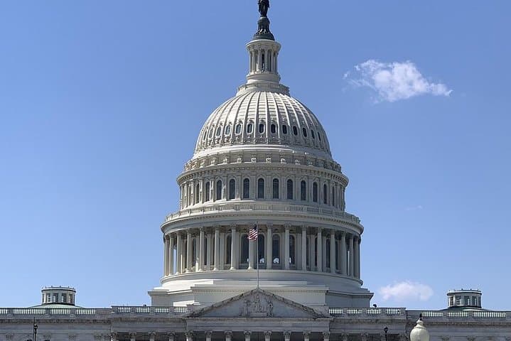 Discover Washington DC: Monument Tour with Potomac River Cruise and Insider Insights