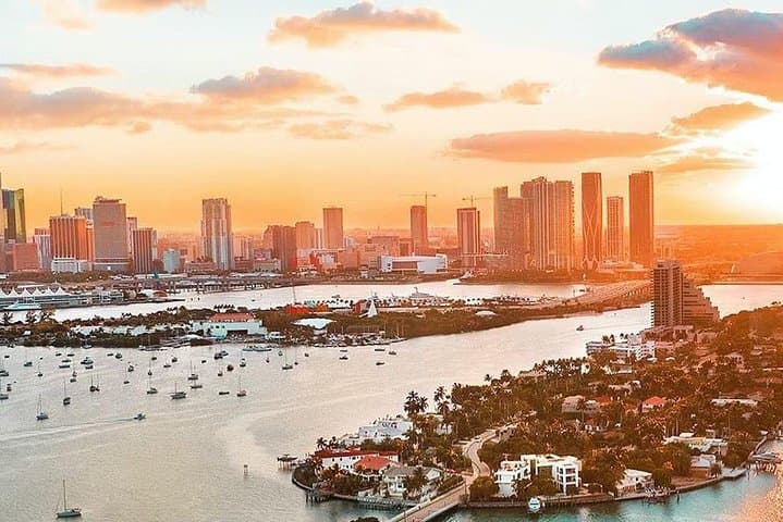 Sunset Miami Private Helicopter Tour: VIP Aerial Flight Over South Beach and Biscayne Bay photo 3