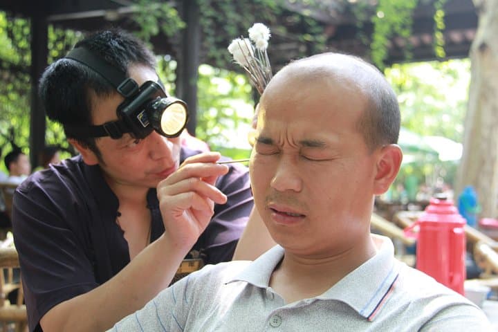 6-Day Private Tour: Jiuzhaigou, Huanglong, Chengdu, Leshan & Mount Emei photo 3