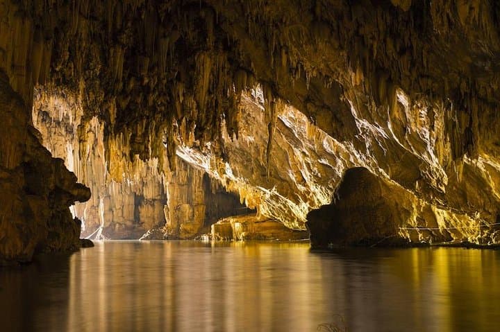 Tham Lod Cave Rafting, Prehistoric Tombs & Su Tong Pae Bamboo Bridge Day Tour photo 4